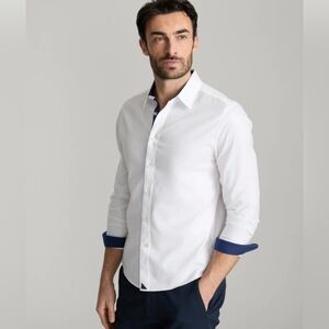 UNTUCKit White Long-Sleeve Shirt